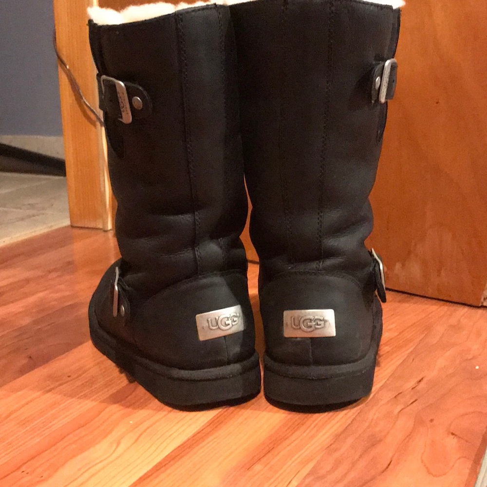 UGG Kensington Leather Black Double Buckle